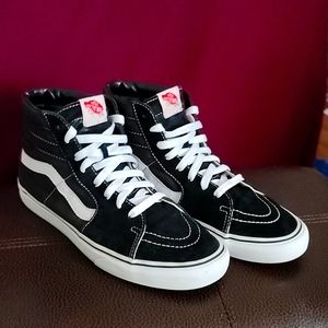 Vans Sk8-Hi, Black/Black/White, Size 10, Excellent condition